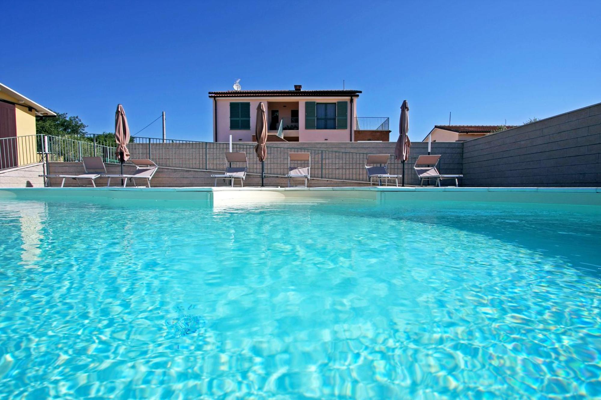 La Collina Del Girasole Villa Montecastrilli Exteriör bild