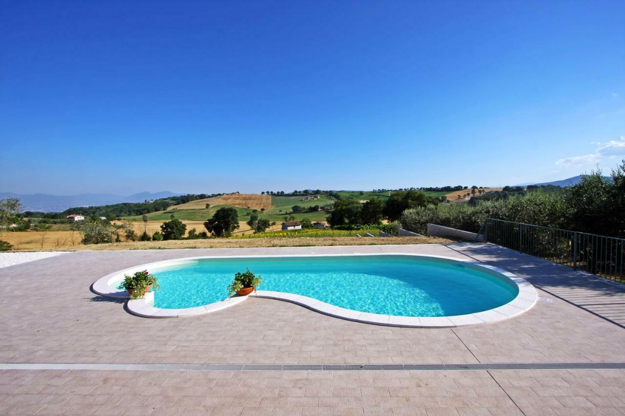 La Collina Del Girasole Villa Montecastrilli Exteriör bild
