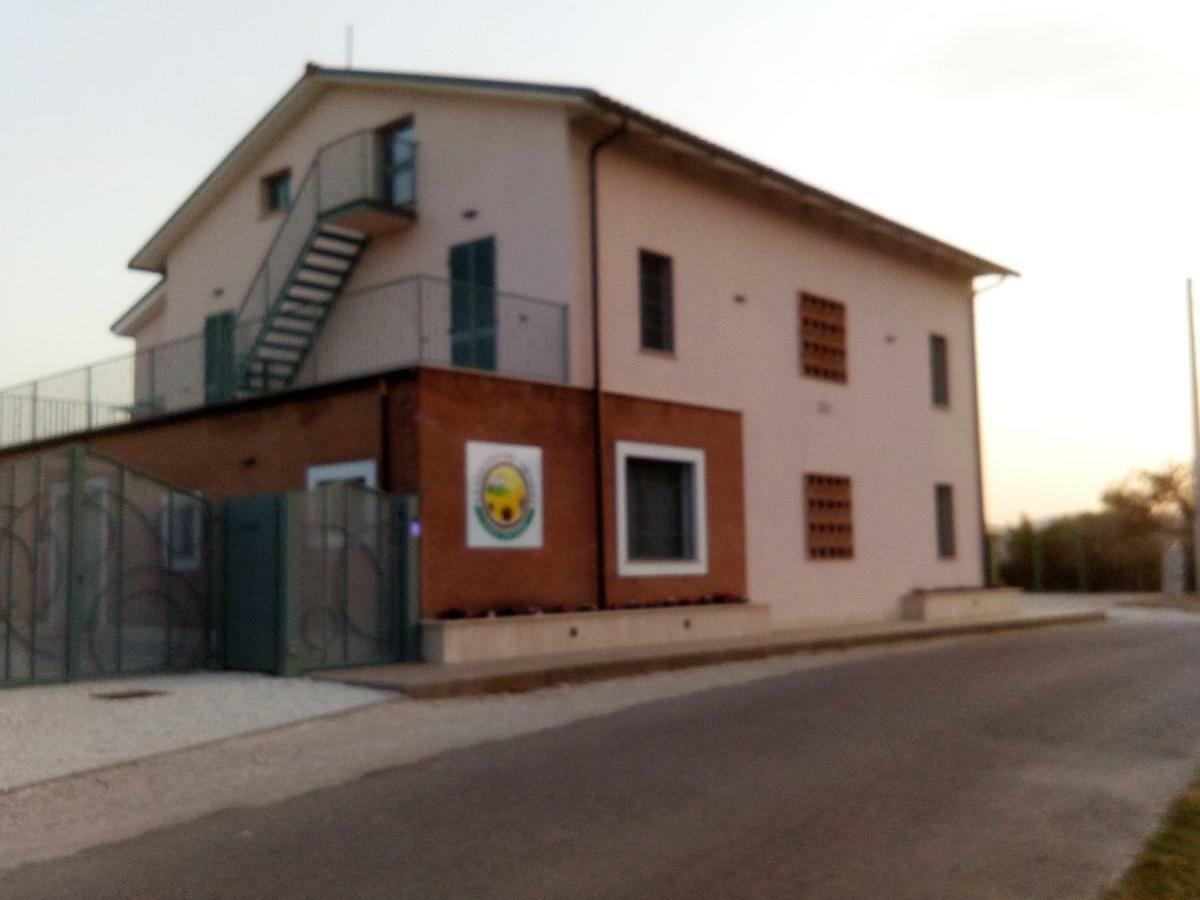 La Collina Del Girasole Villa Montecastrilli Exteriör bild